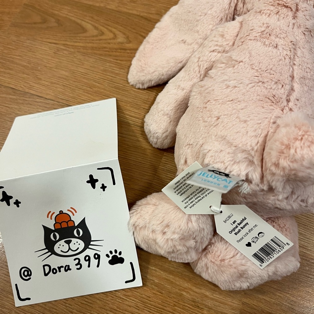 Jellycat Authentic Bashful Blush Bunny Medium Size New with tag - Picture 3 of 4